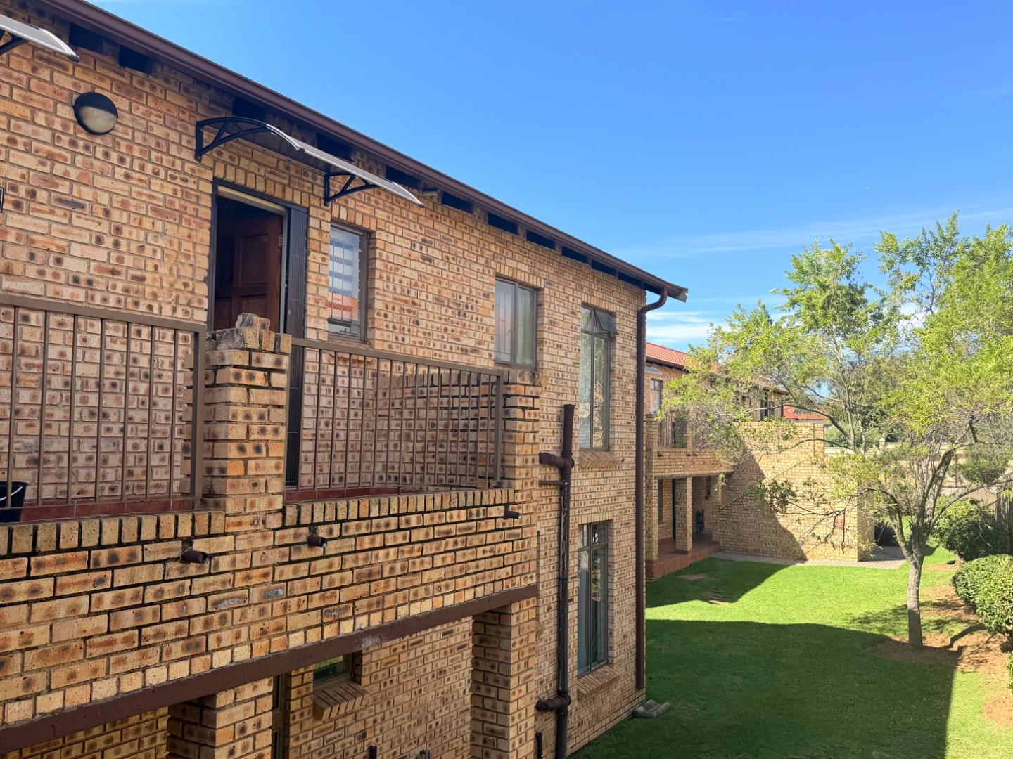 2 Bedroom Apartment / Flat For Sale In Honeydew Grove