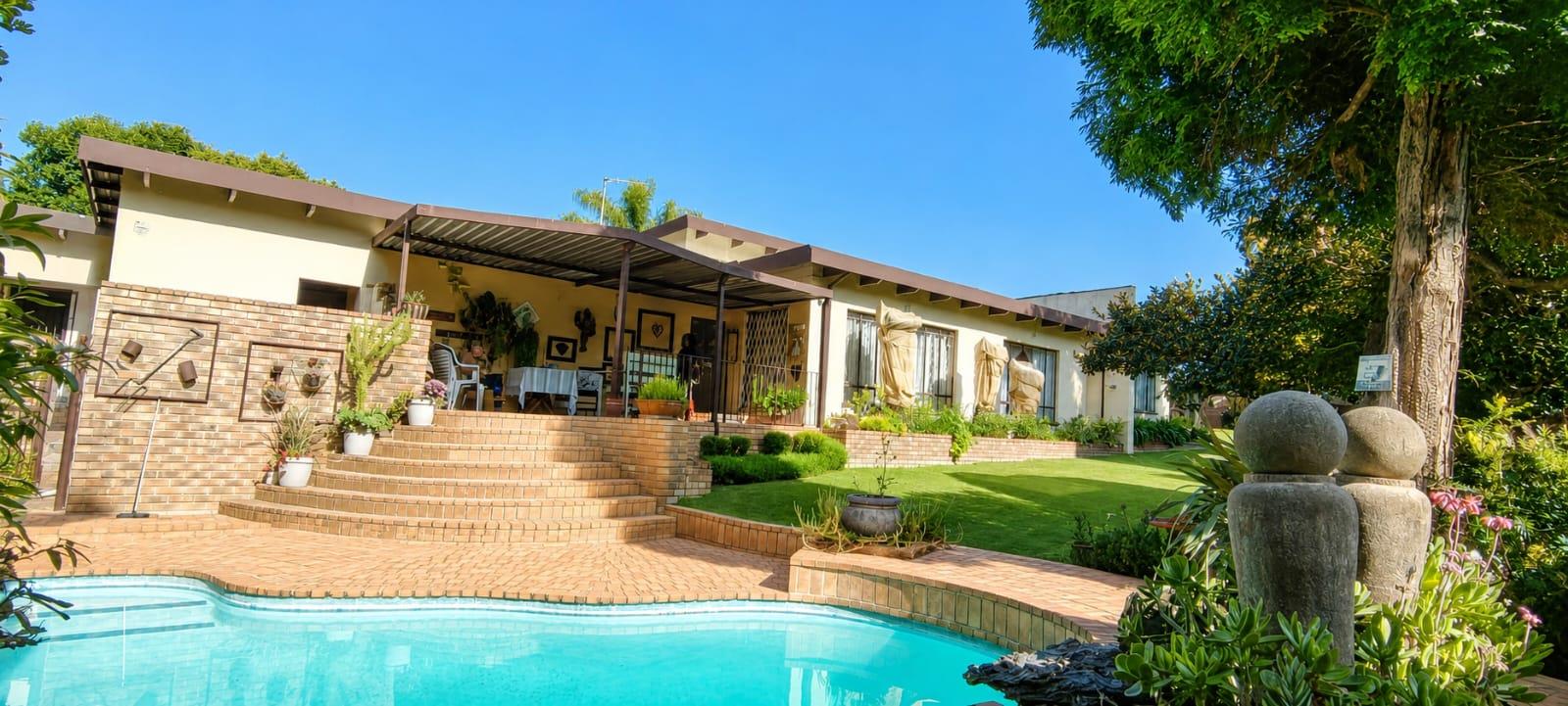 3 Bedroom House for Sale in Helderkruin