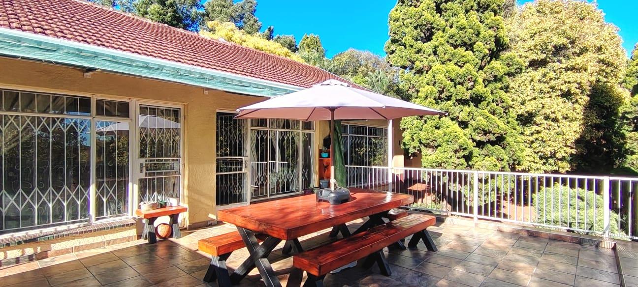 5 Bedroom House For Sale In Wilro Park